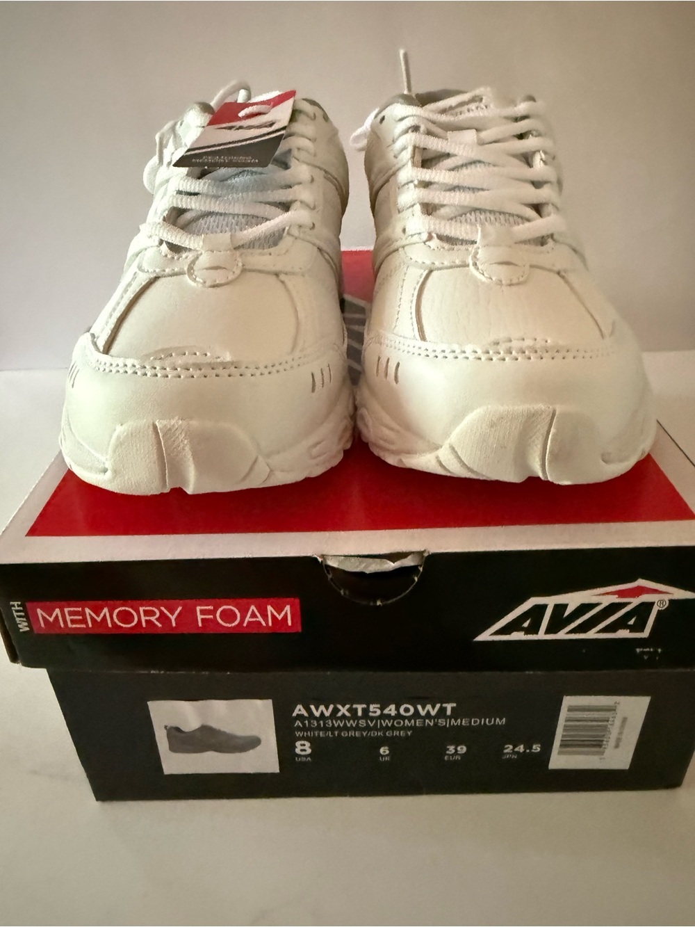 AVIA MEMORY FOAM WHITE/Grey ATHLETIC SNEAKERS WOMEN’s 8 MEDIUM